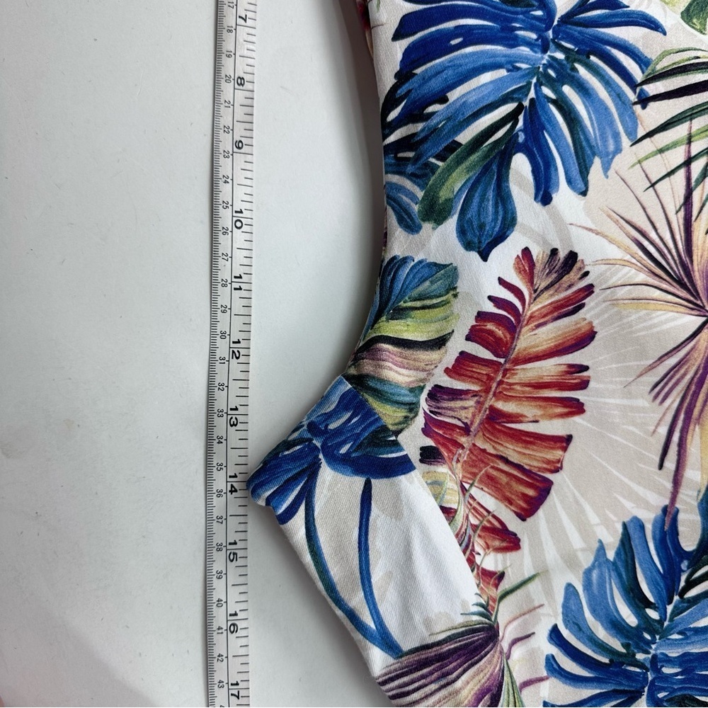 Chico's Cream Capri Pants with Blue and Coral Leaf Print - Picture 6 of 7